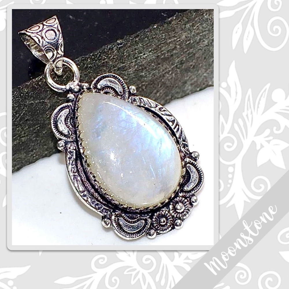 Rainbow Moonstone Large Silver Artisan Pendant, 1.6β (Turquoise to Blue-Violet) - Picture 1 of 2